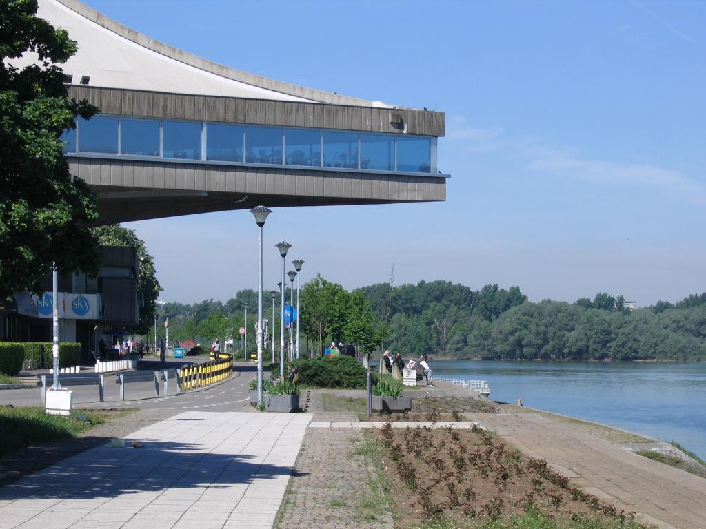 Danube Apartment Belgrado Exterior foto